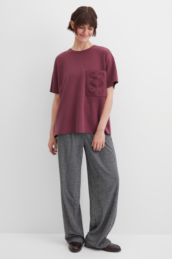 Футболка с накладным карманом