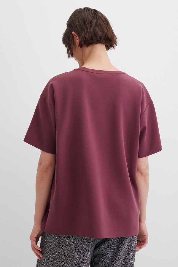 Футболка с накладным карманом