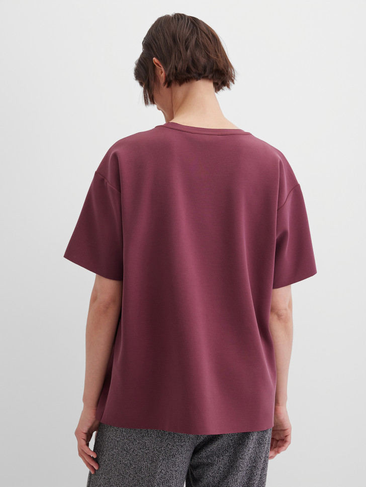 Футболка с накладным карманом