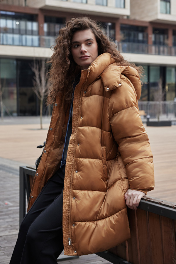 Куртка стеганая с капюшоном