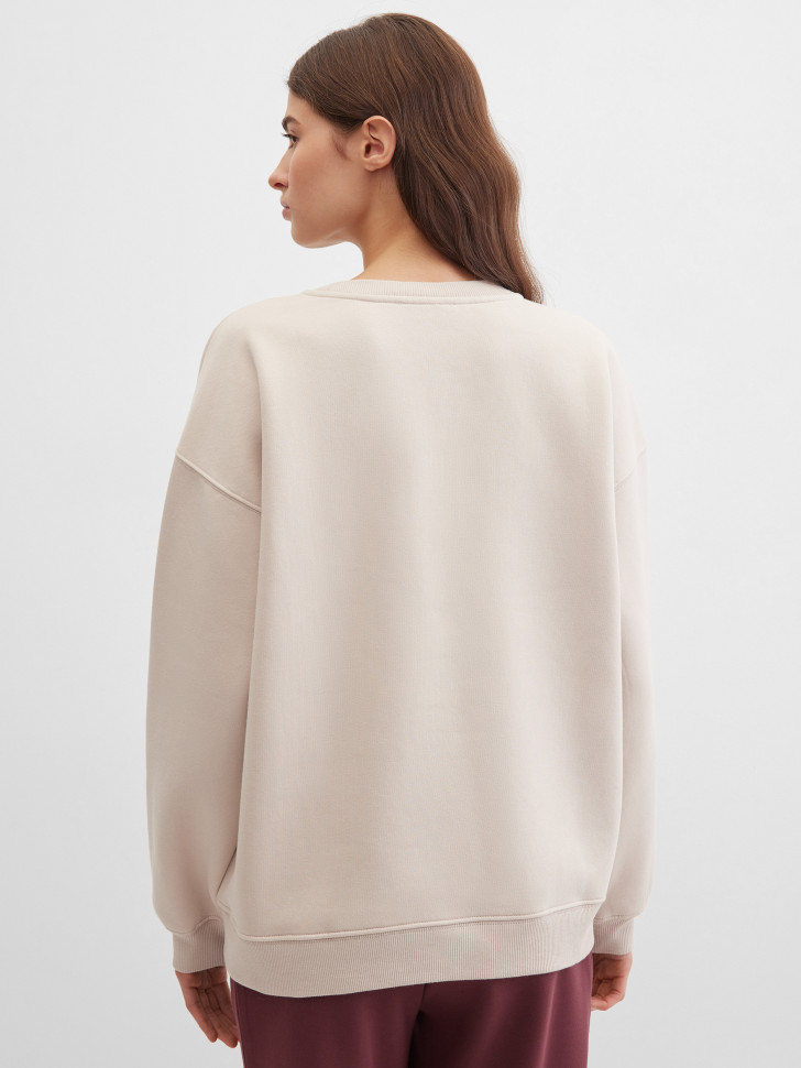 Свитшот широкого кроя