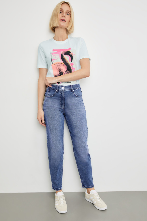 Джинсы Mom fit