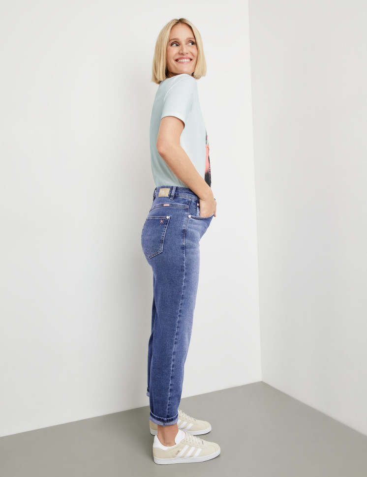 Джинсы Mom fit