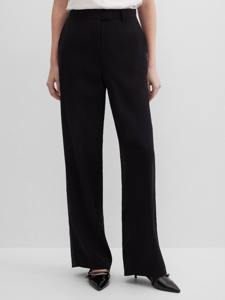 Брюки широкого кроя