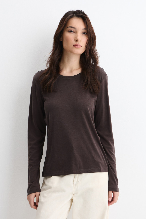 Лонгслив в рубчик