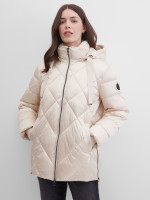 Куртка зимняя с капюшоном