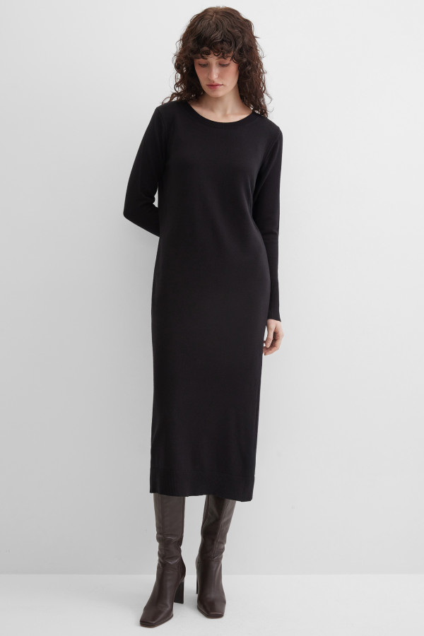 Платье миди трикотажное