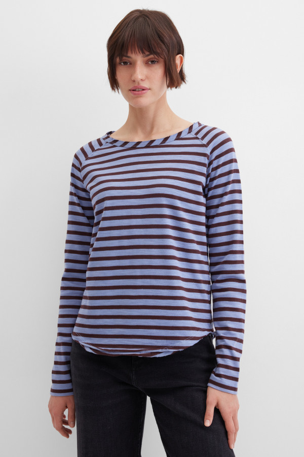 Лонгслив в полоску