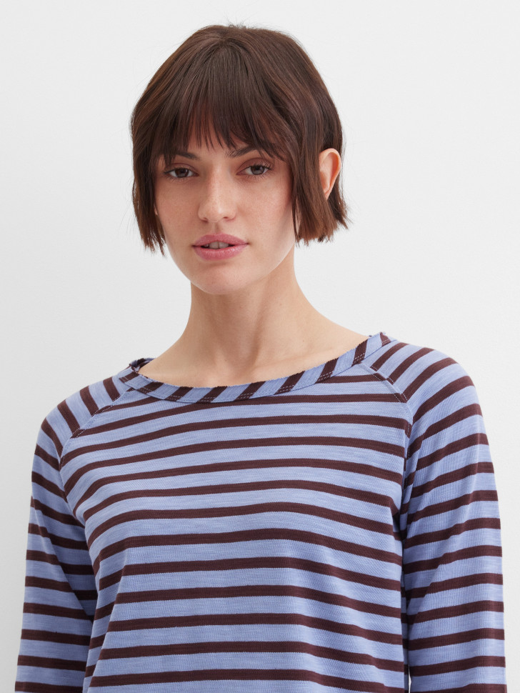 Лонгслив в полоску