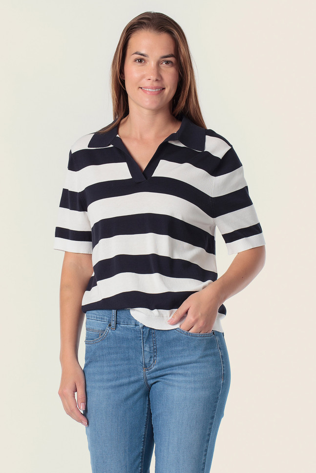 Джемпер с V-вырезом