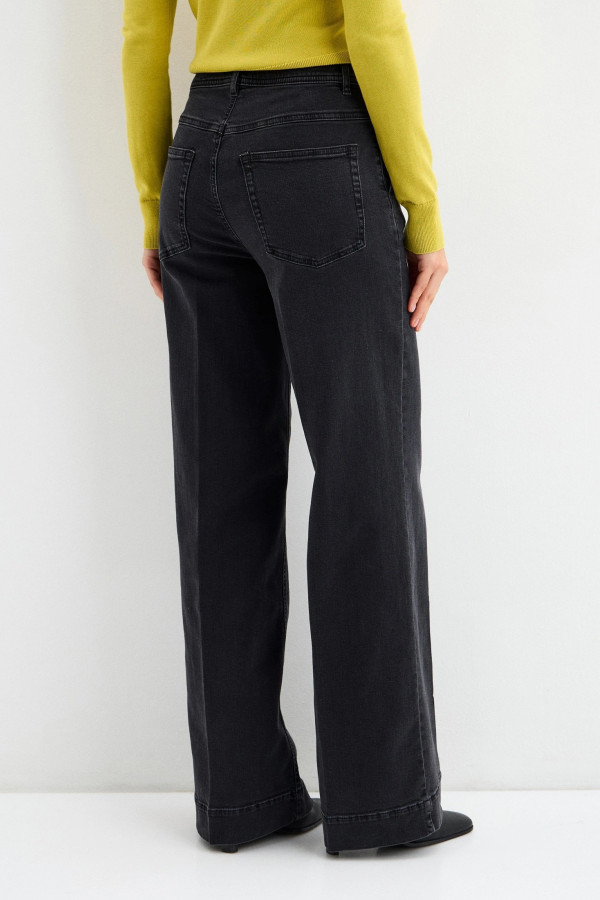 Джинсы широкие