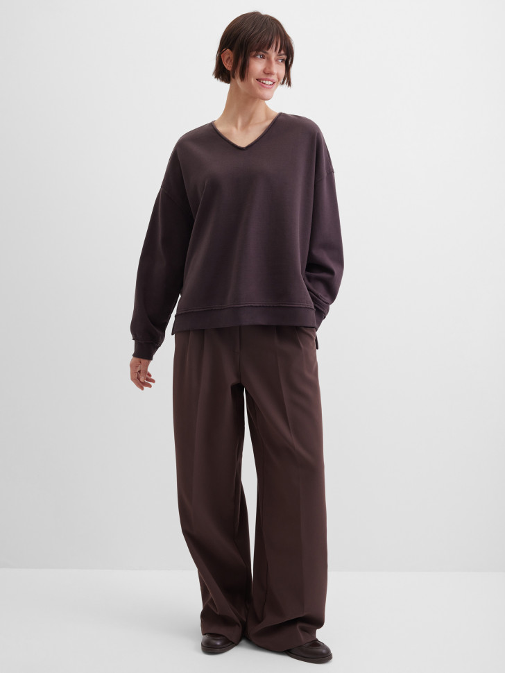 Свитшот свободного кроя