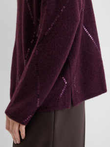 Пуловер вязаный