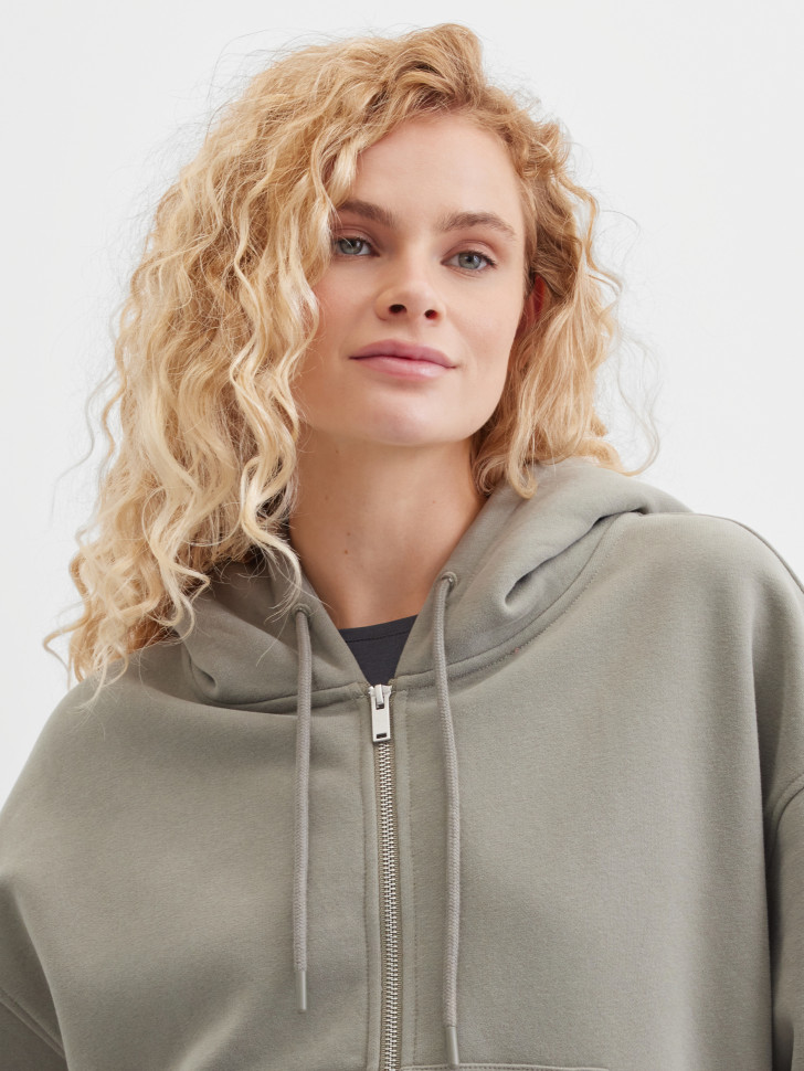 Толстовка с капюшоном