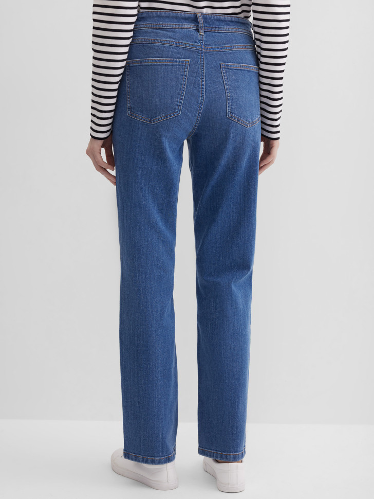 Джинсы прямого кроя