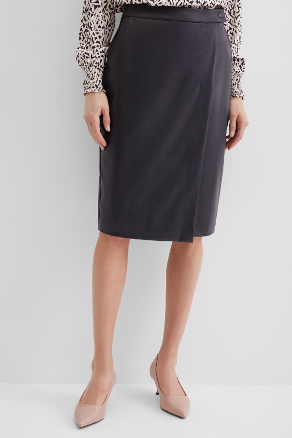 Юбка-карандаш из эко-кожи