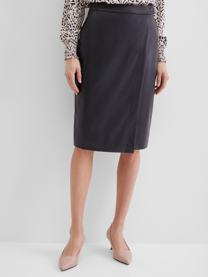Юбка-карандаш из эко-кожи