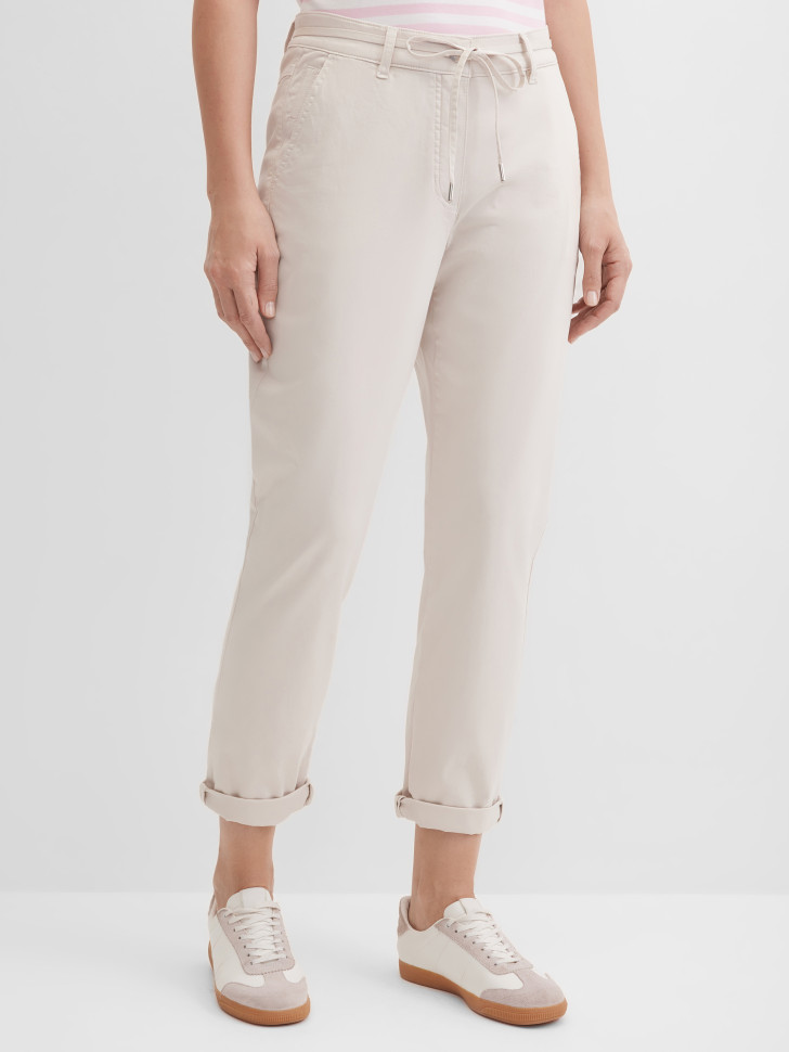 Брюки чинос зауженные