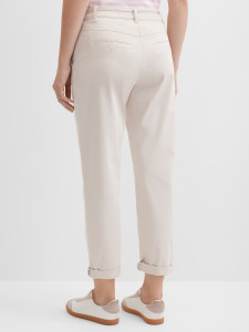 Брюки чинос