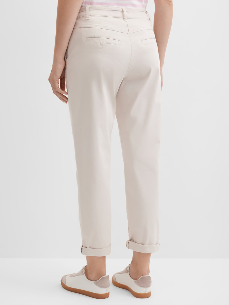 Брюки чинос зауженные