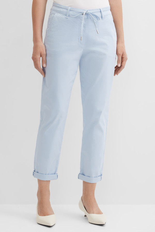 Брюки чинос зауженные