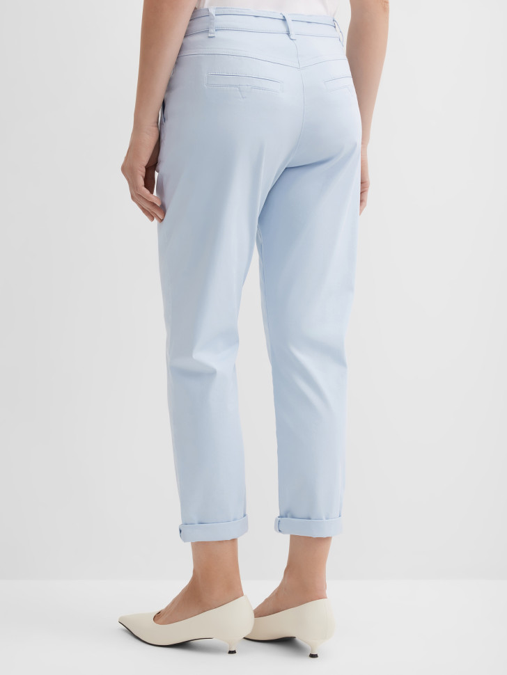 Брюки чинос зауженные