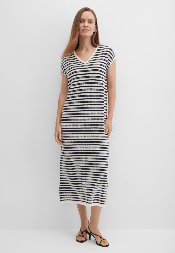 Платье трикотажное в полоску