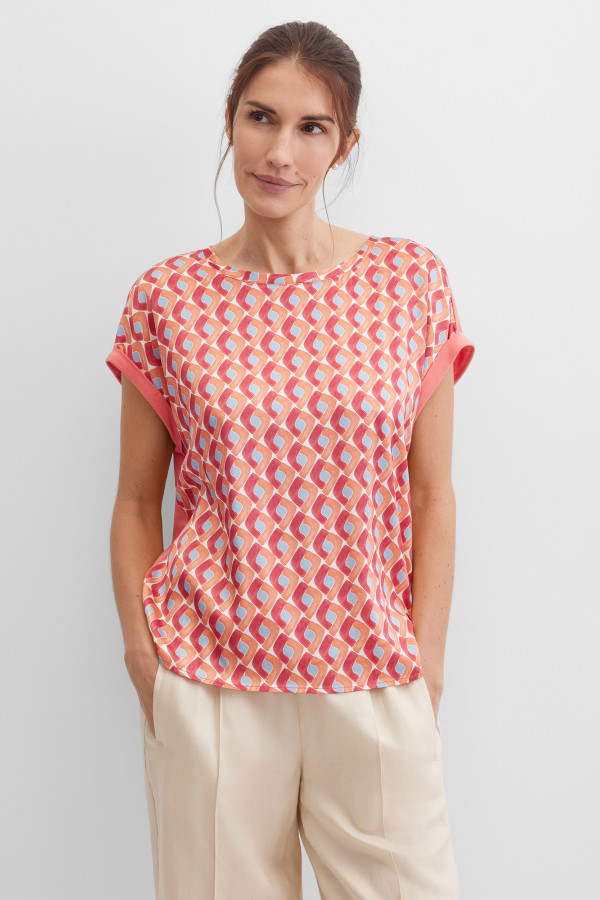 Блузка-топ с коротким рукавом