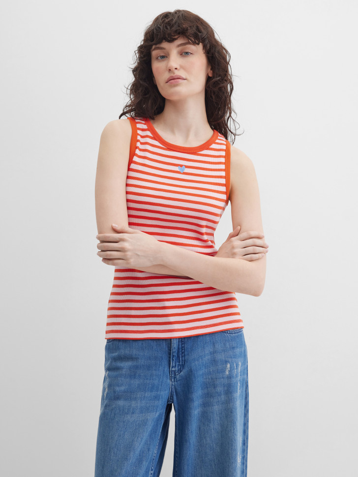 Топ-майка в полоску