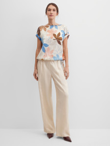 Блузка-топ с коротким рукавом