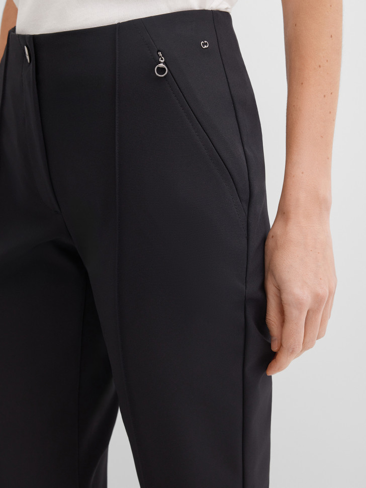 Брюки из эластичного материала