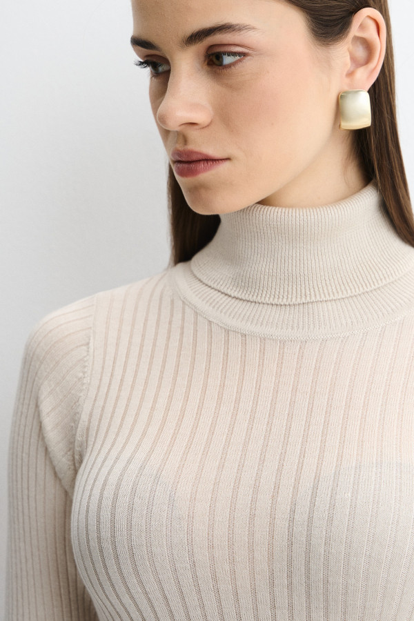 Водолазка в рубчик