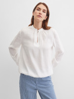 Блузка с воротником-стойкой