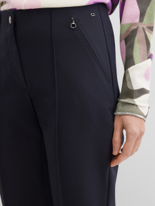 Брюки из эластичного материала