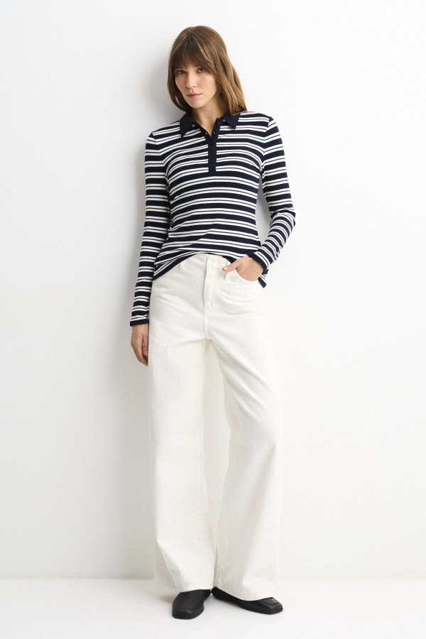 Лонгслив с воротником поло