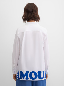 Блузка с надписью