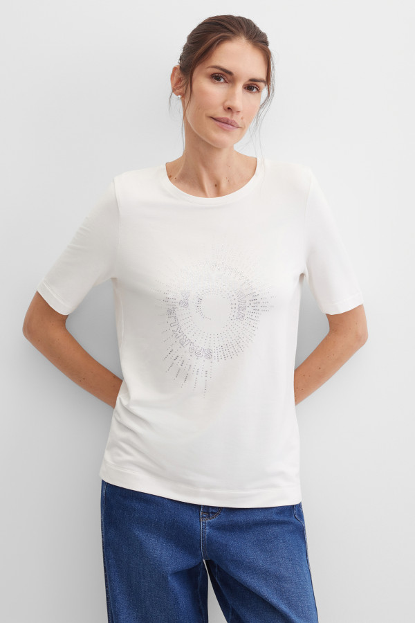 Футболка с декором