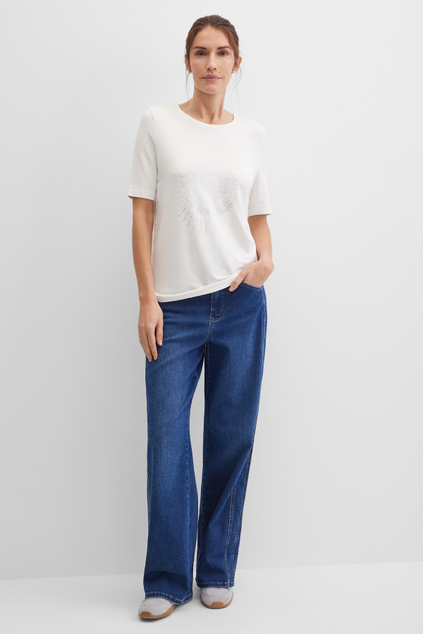 Футболка с декором