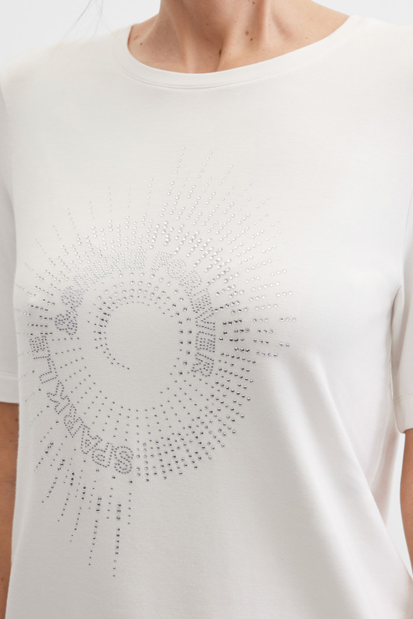 Футболка с декором