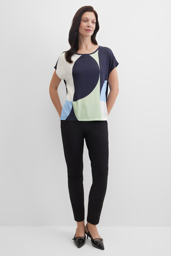 Брюки зауженные укороченные на резинке