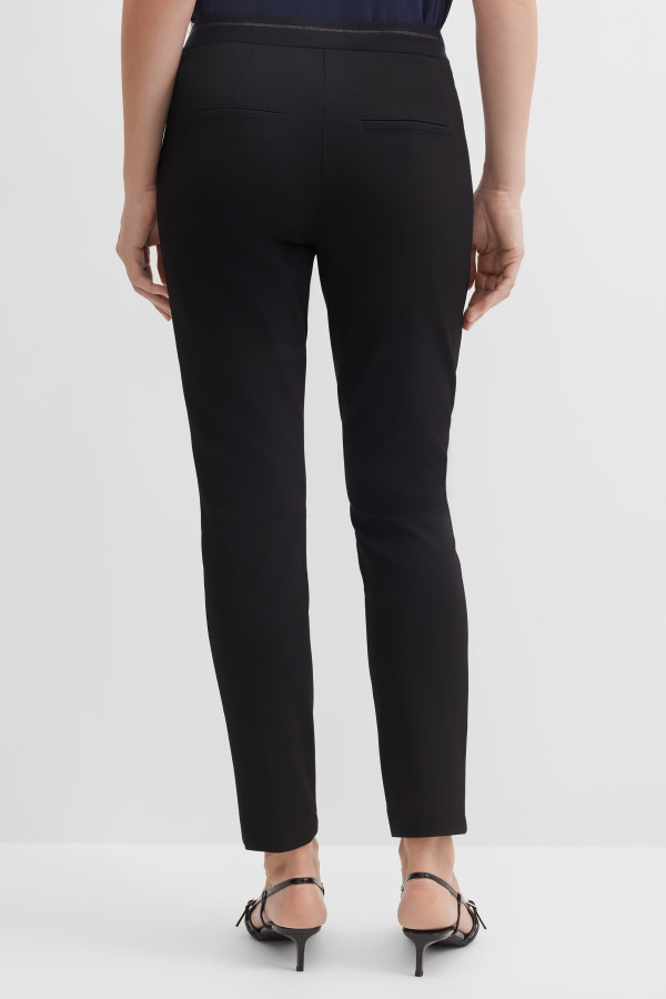 Брюки зауженные укороченные на резинке