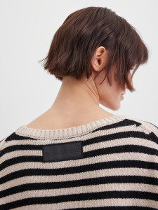 Джемпер в полоску