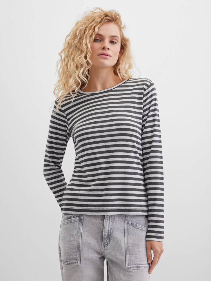 Лонгслив в полоску