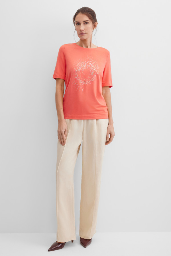 Футболка с декором