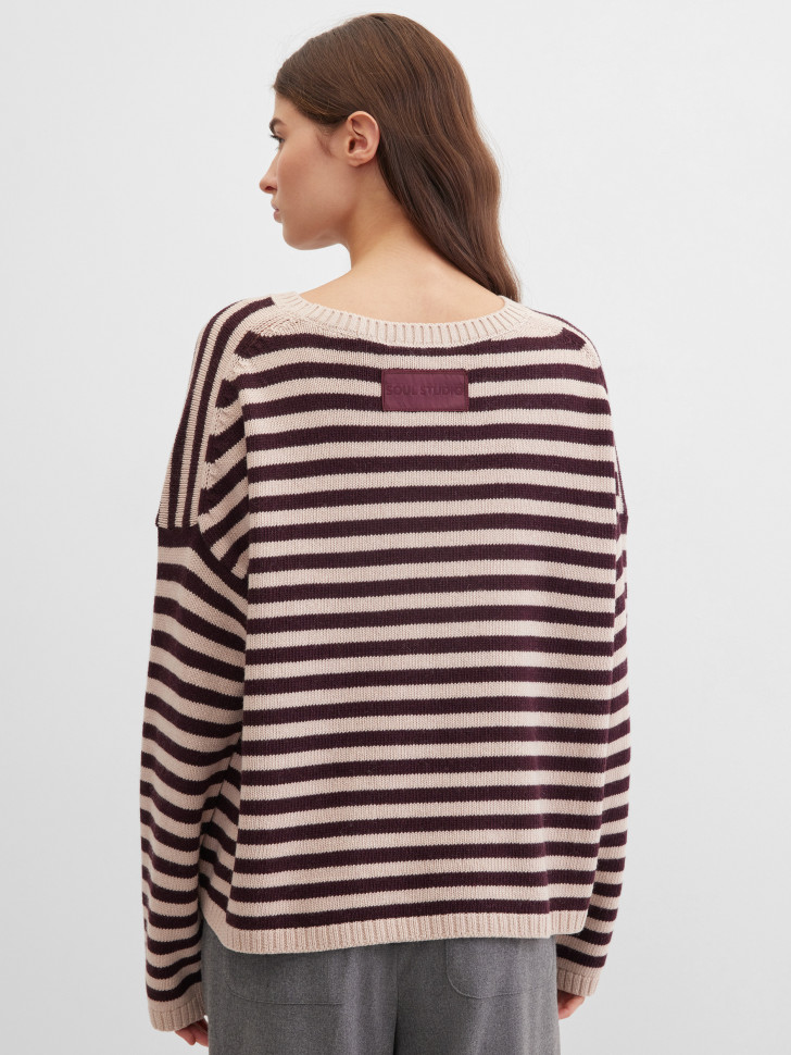 Джемпер из вискозы