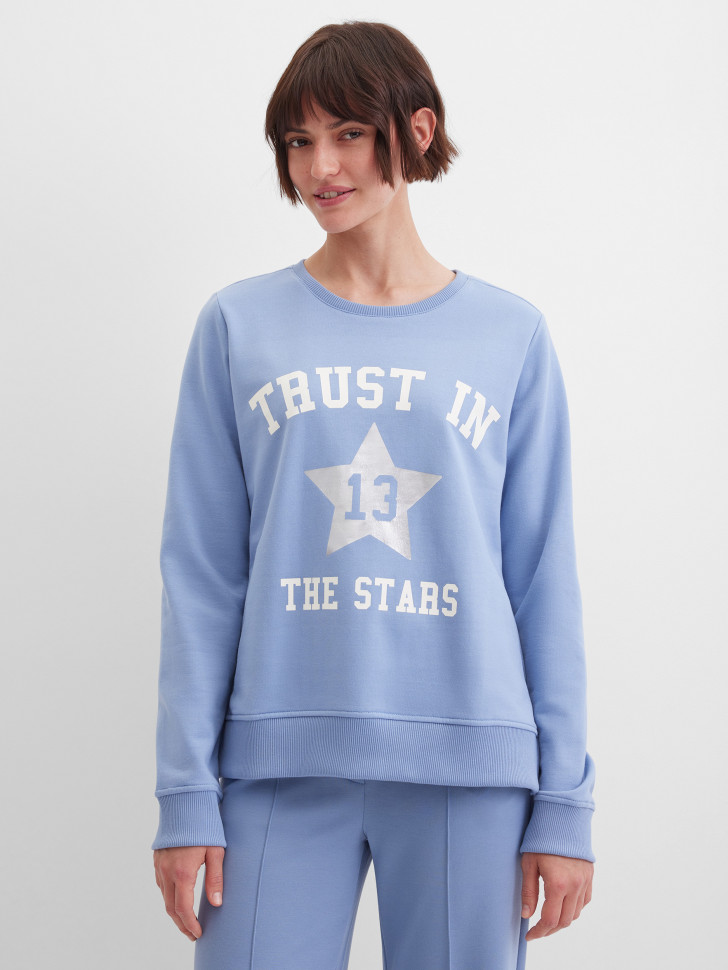 Свитшот свободного кроя