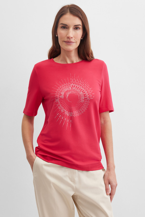 Футболка с декором