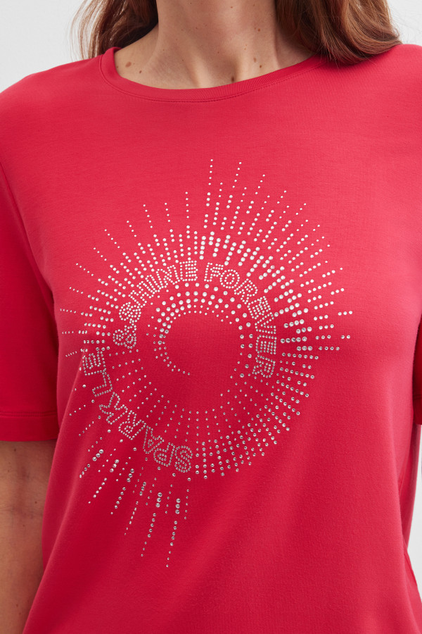 Футболка с декором