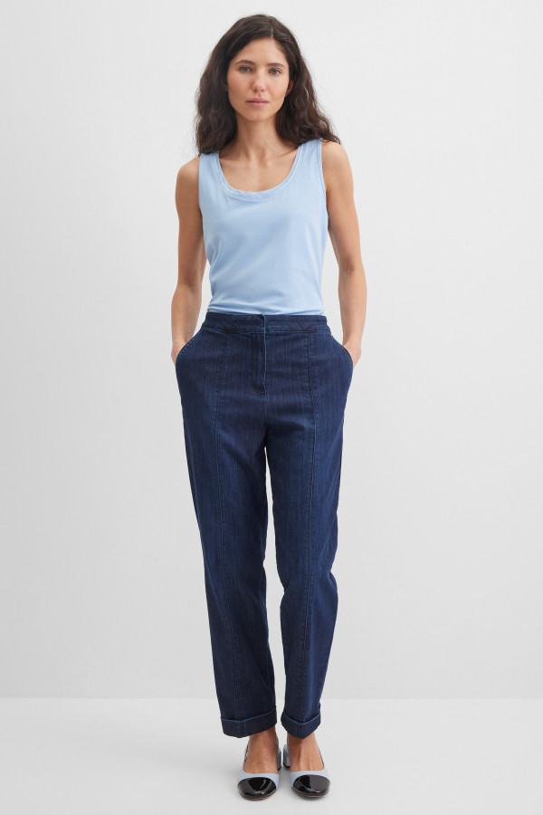 Джинсы зауженные