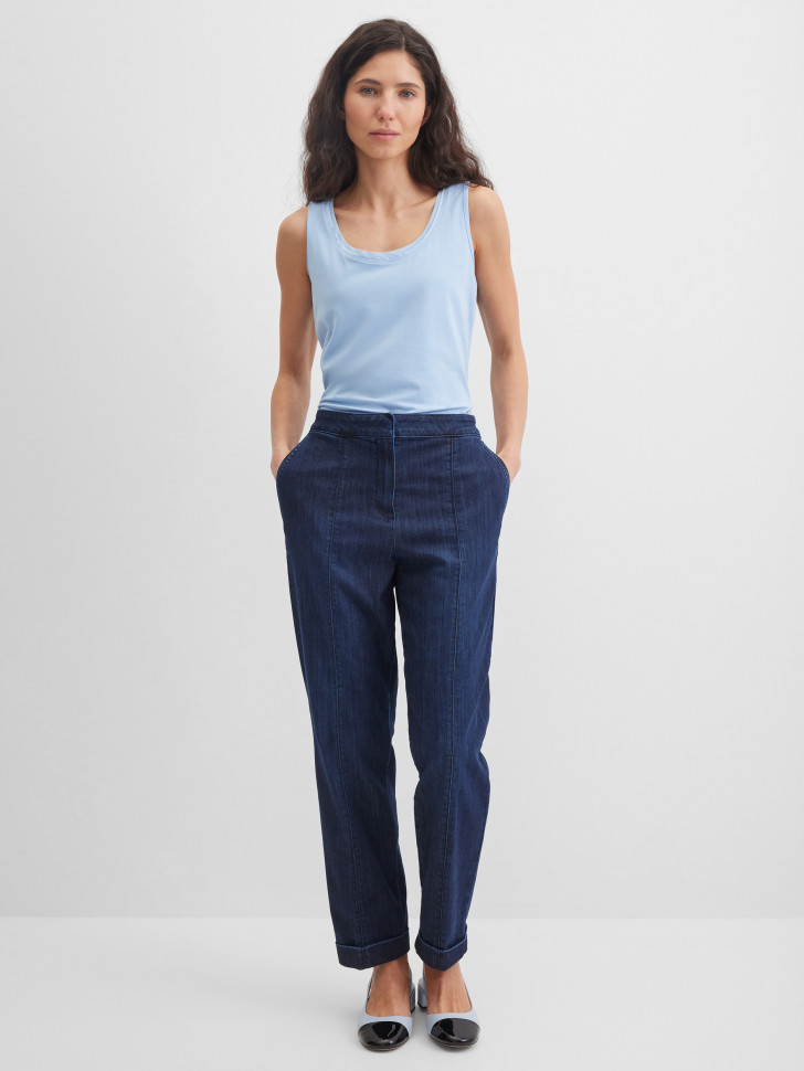 Джинсы зауженные